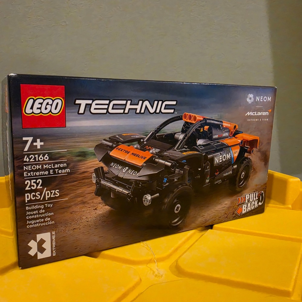 LEGO Technic 42166 NEOM McLaren Extreme E Team Orange Pull-Back Race Car New